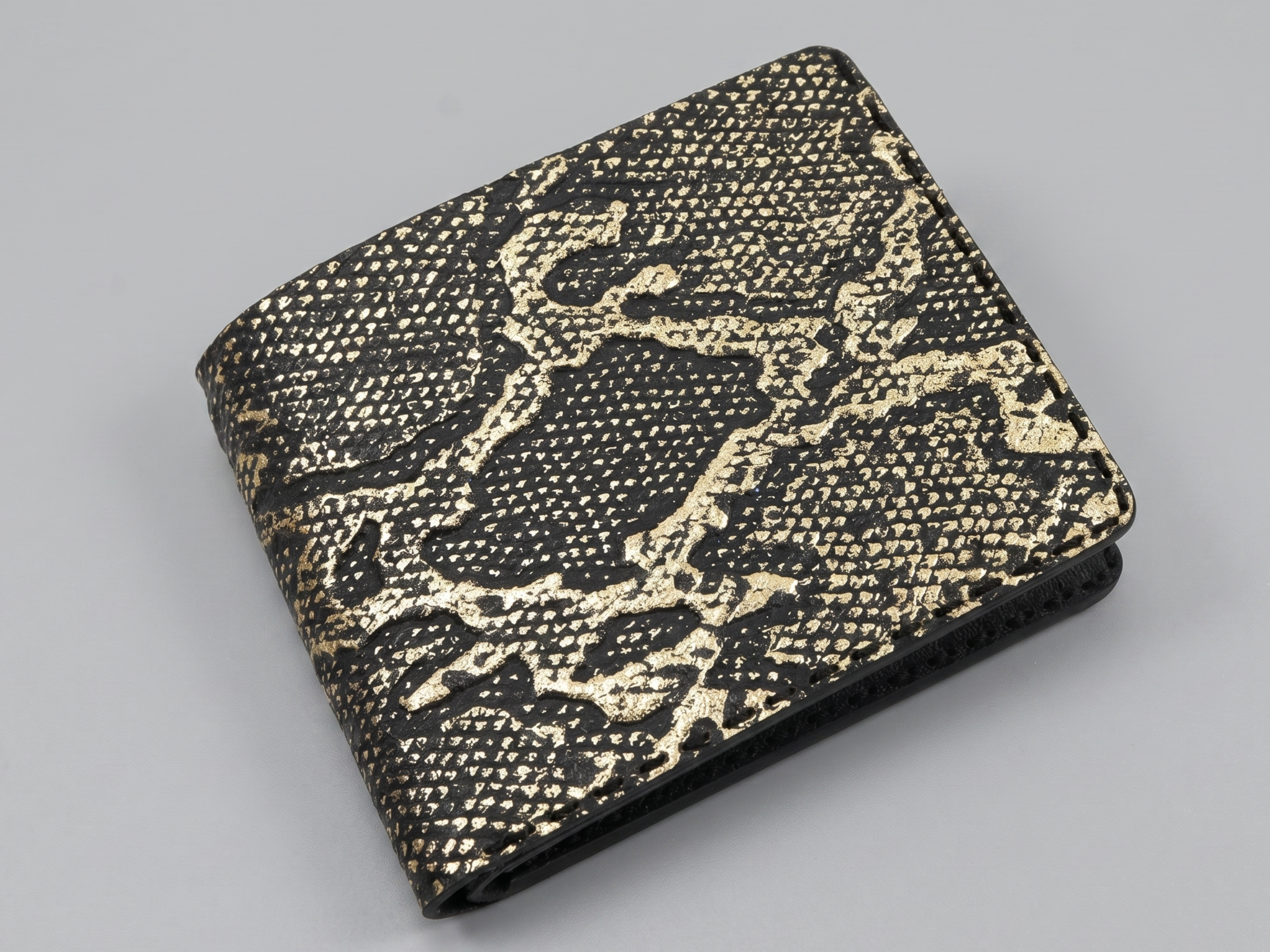 Exotic snake Leather Bifold Wallet for mens slim card holder with matching key chain engraved wallets anniversary gifts for him