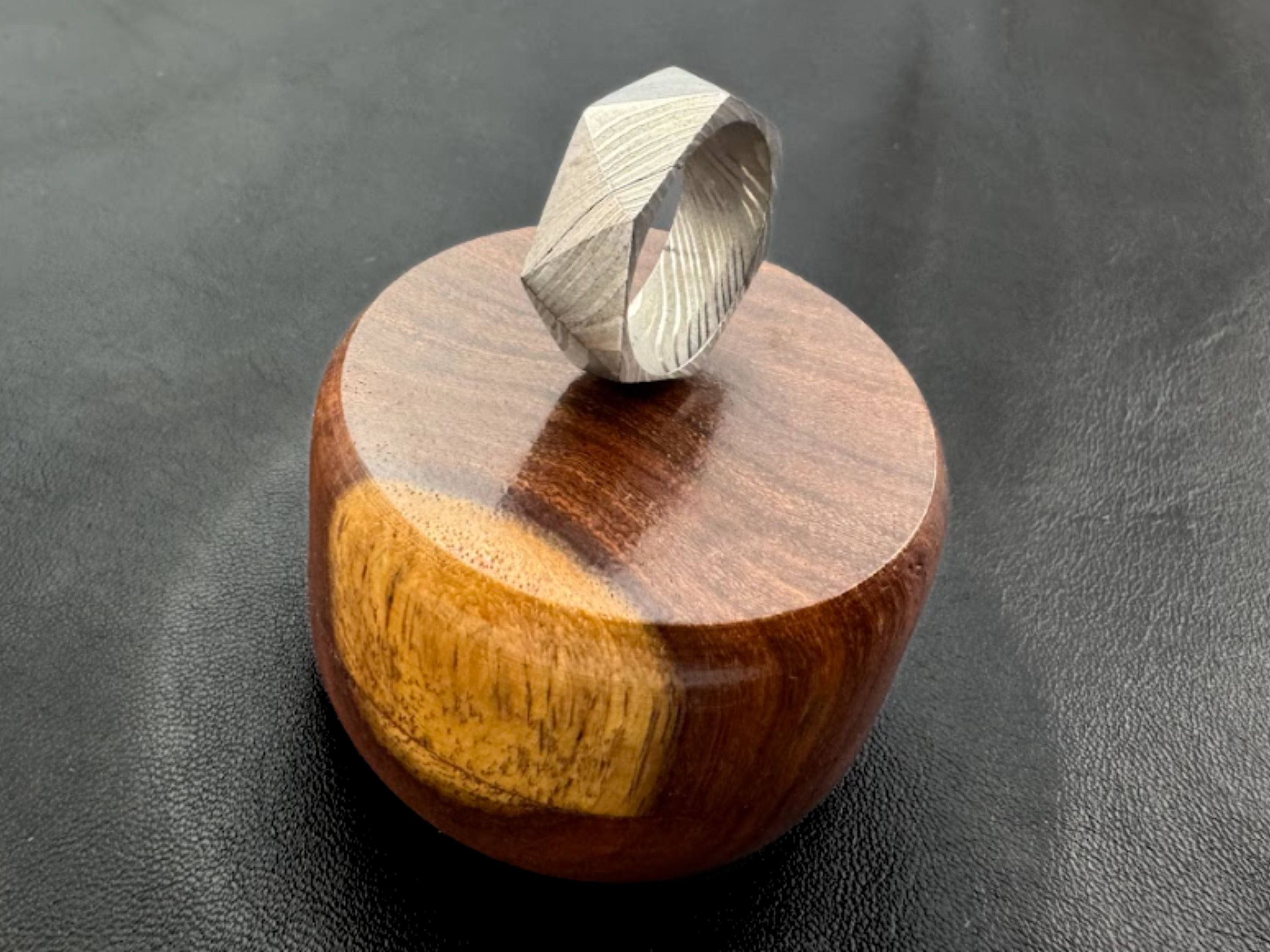 Custom Damascus steel ring in Tri Facet style with Handmade rosewood gift box Rust Free