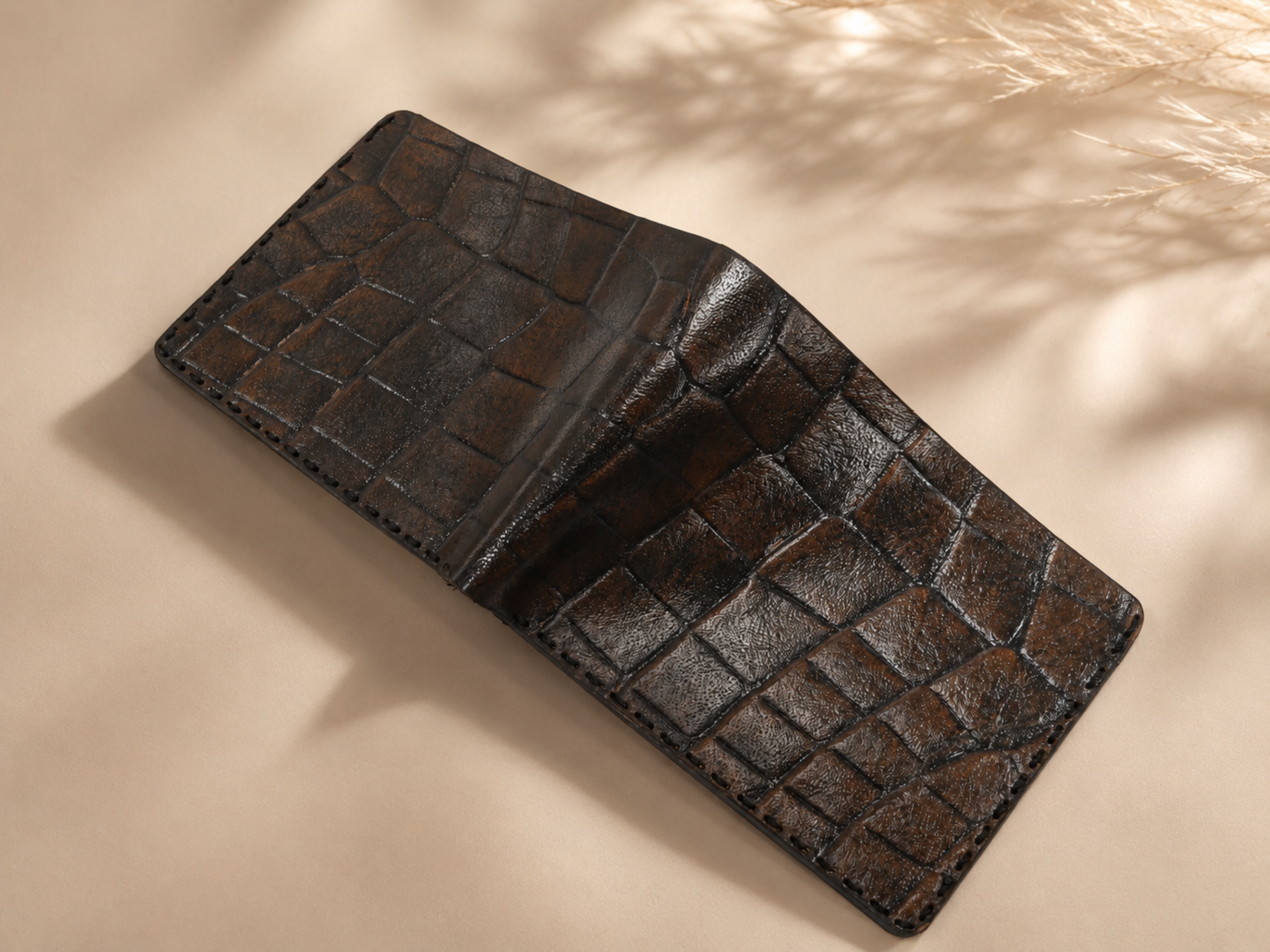 Personalized crocodile leather handmade wallet for men's bifold slim card holder engraved wallets college graduation gifts for him