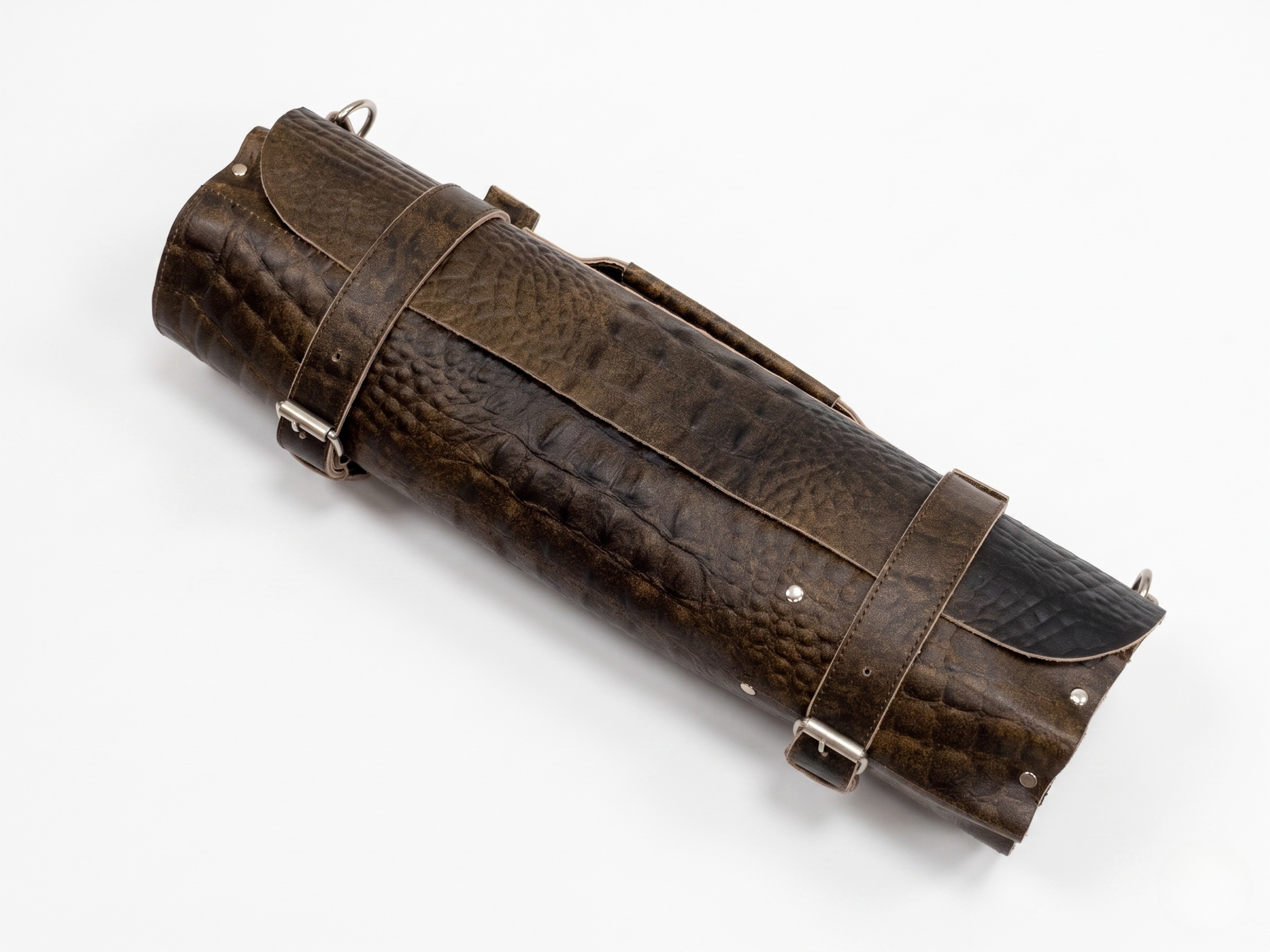 Premium Crocodile Leather Chef Roll – 16-Slot Knife Holder, Portable Cutlery Storage, Travel Kitchen Wrap Bag, Gift for Professional Chefs & Cooking Enthusiasts