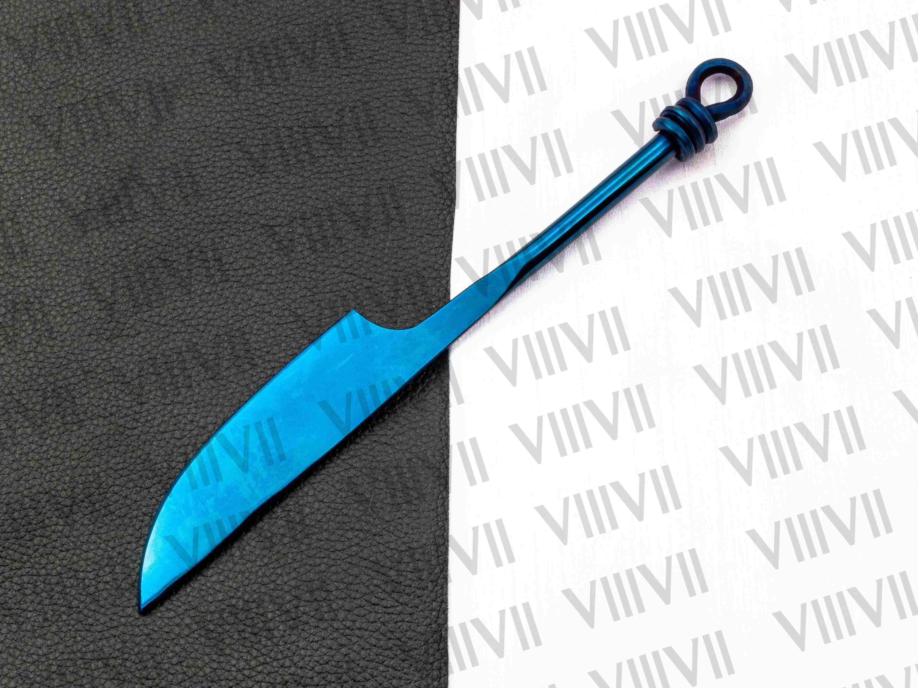 Viking cutlery set hand forged in medieval knot work style in Blue color and Aniline leather sheath