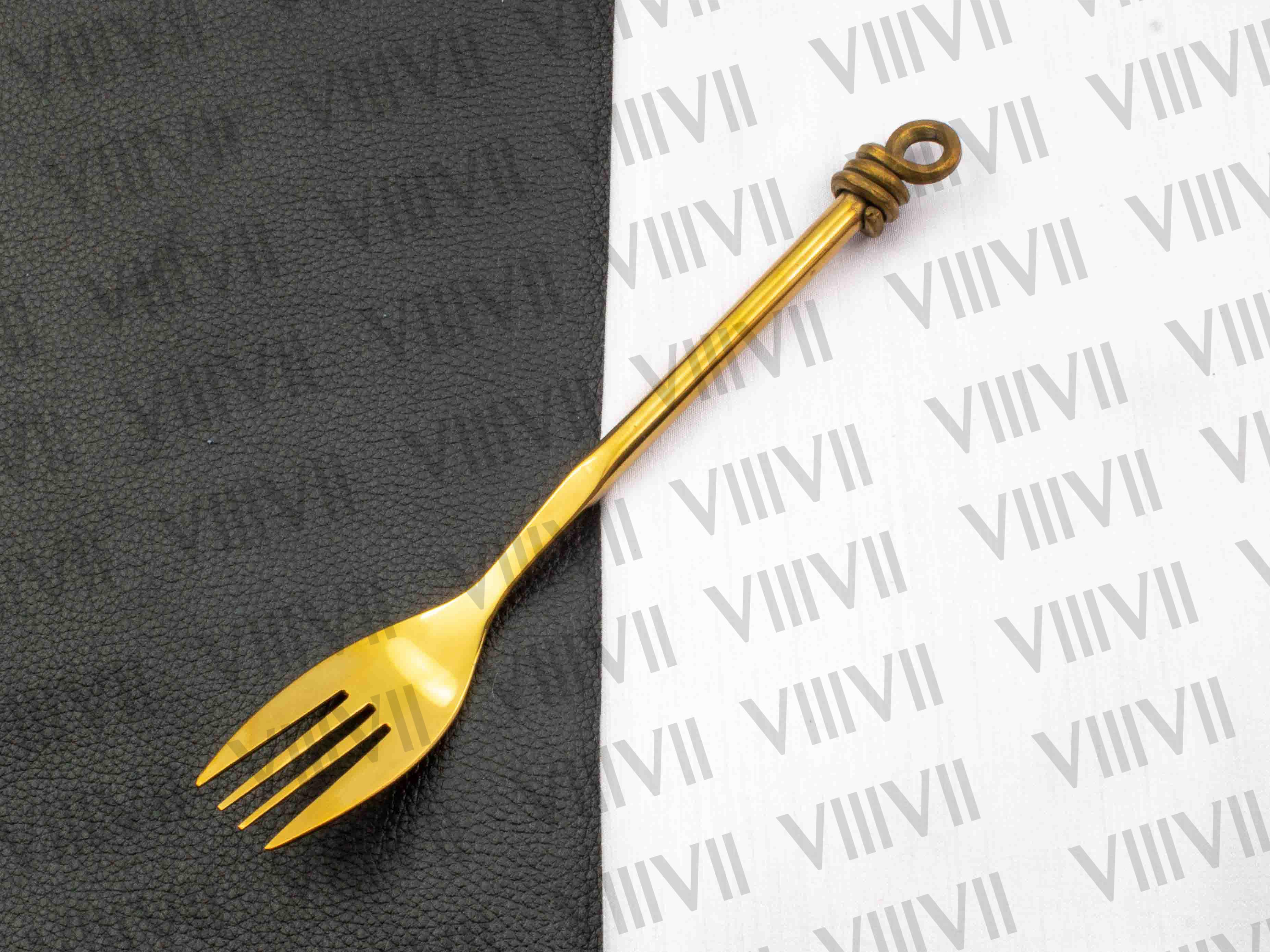 Viking cutlery set hand forged in medieval knot work style in Gold color and Aniline leather sheath