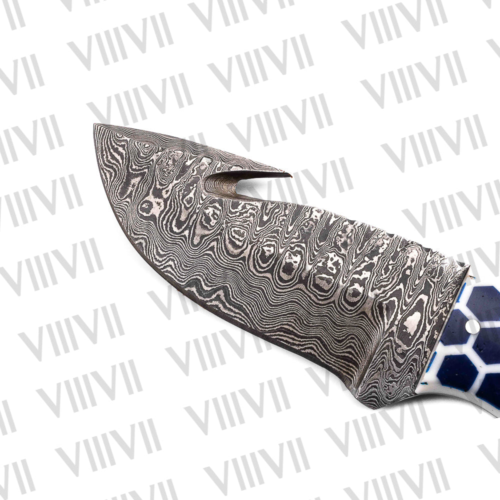 Damascus Steel Gut Hook Hunting Knife – Resin Handle | Hand Forged Full Tang Knife for Camping & Outdoor Gift
