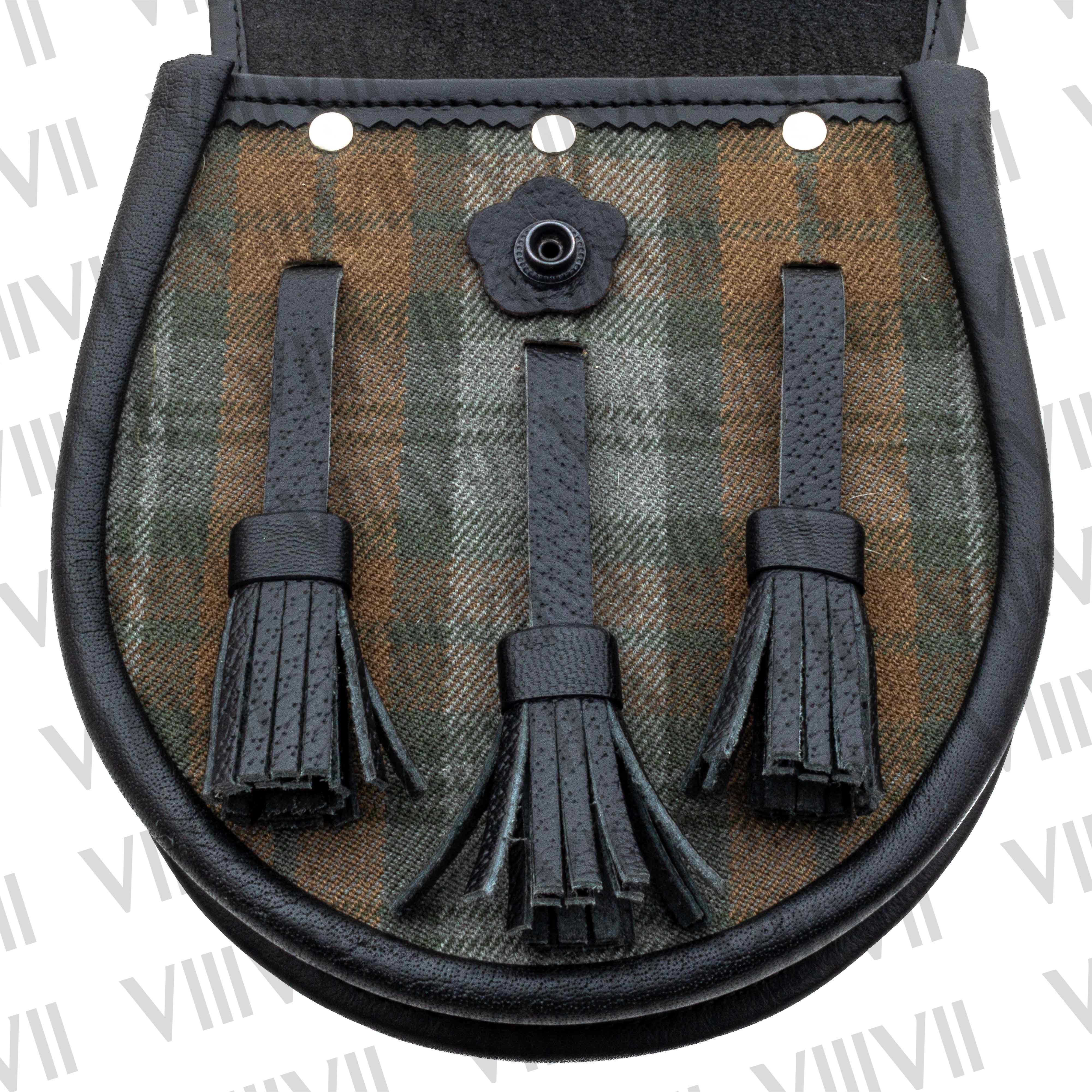 Scottish Clan Sporran Crafted from Genuine Leather and Tartan Traditional Highland Kilt Accessory for Games, Parades & Events