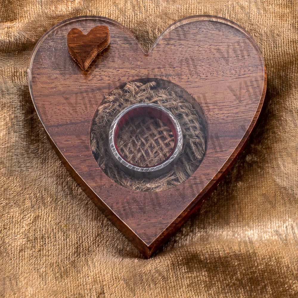 Forge Damascus ring Men's Wedding Band with an exquisite pattern and Red colored