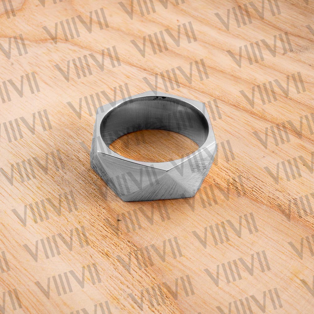 Tri facet stainless steel ring high polished finish with beautiful rosewood box