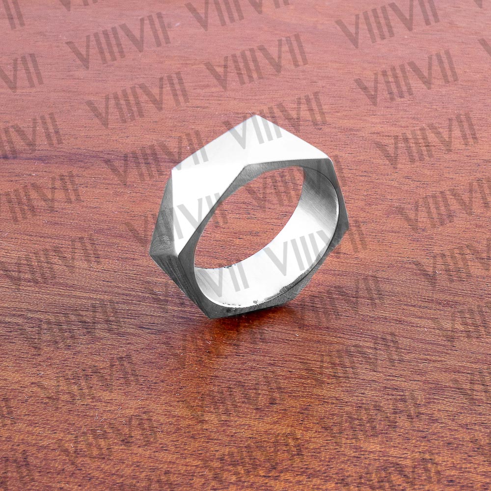 Tri facet stainless steel ring high polished finish with beautiful rosewood box