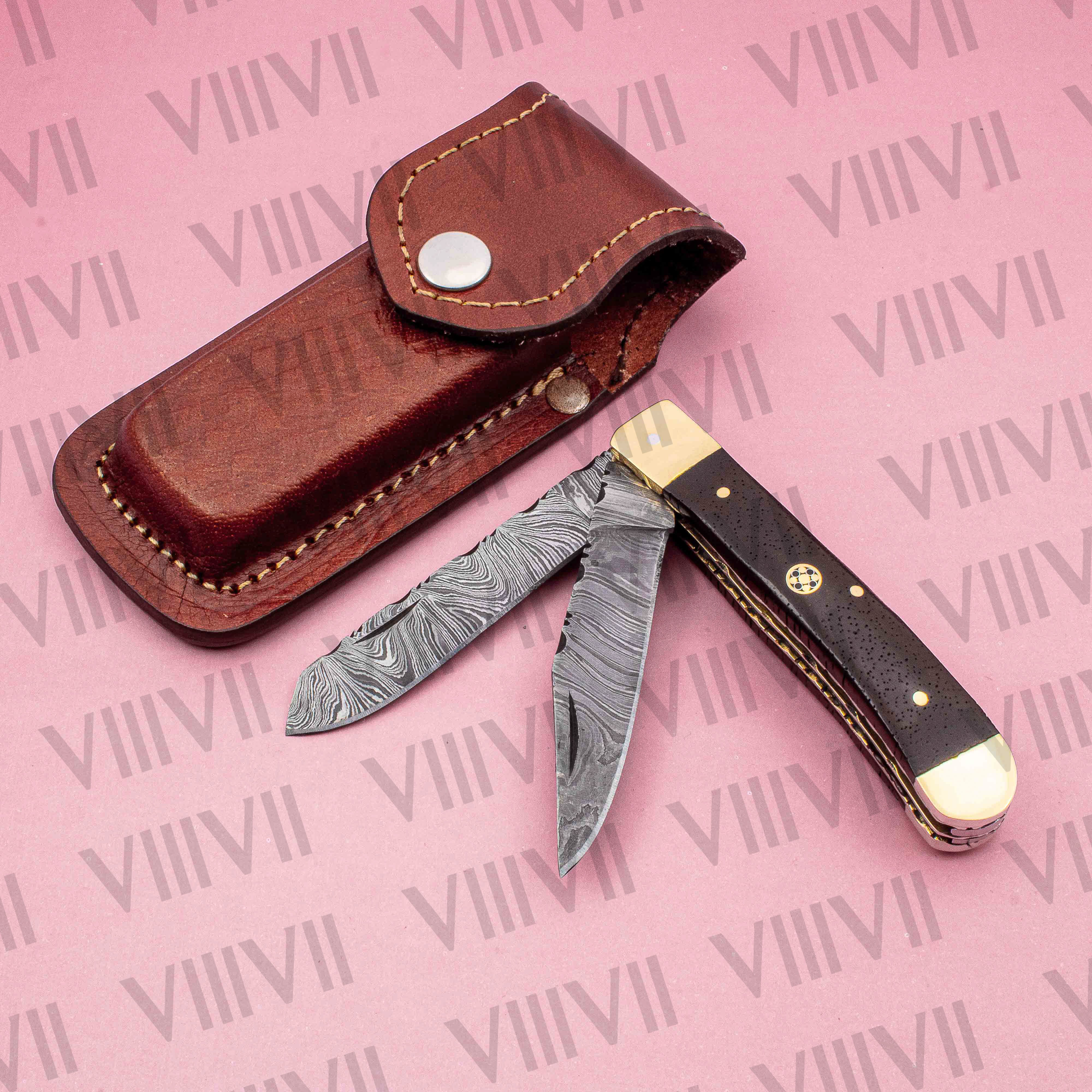 Double Blade Damascus Pocket Knife with Dollar Wood Handle | Trapper Folding Knife with Spey & Clip Point Blades – Gift Box or Leather Sheath