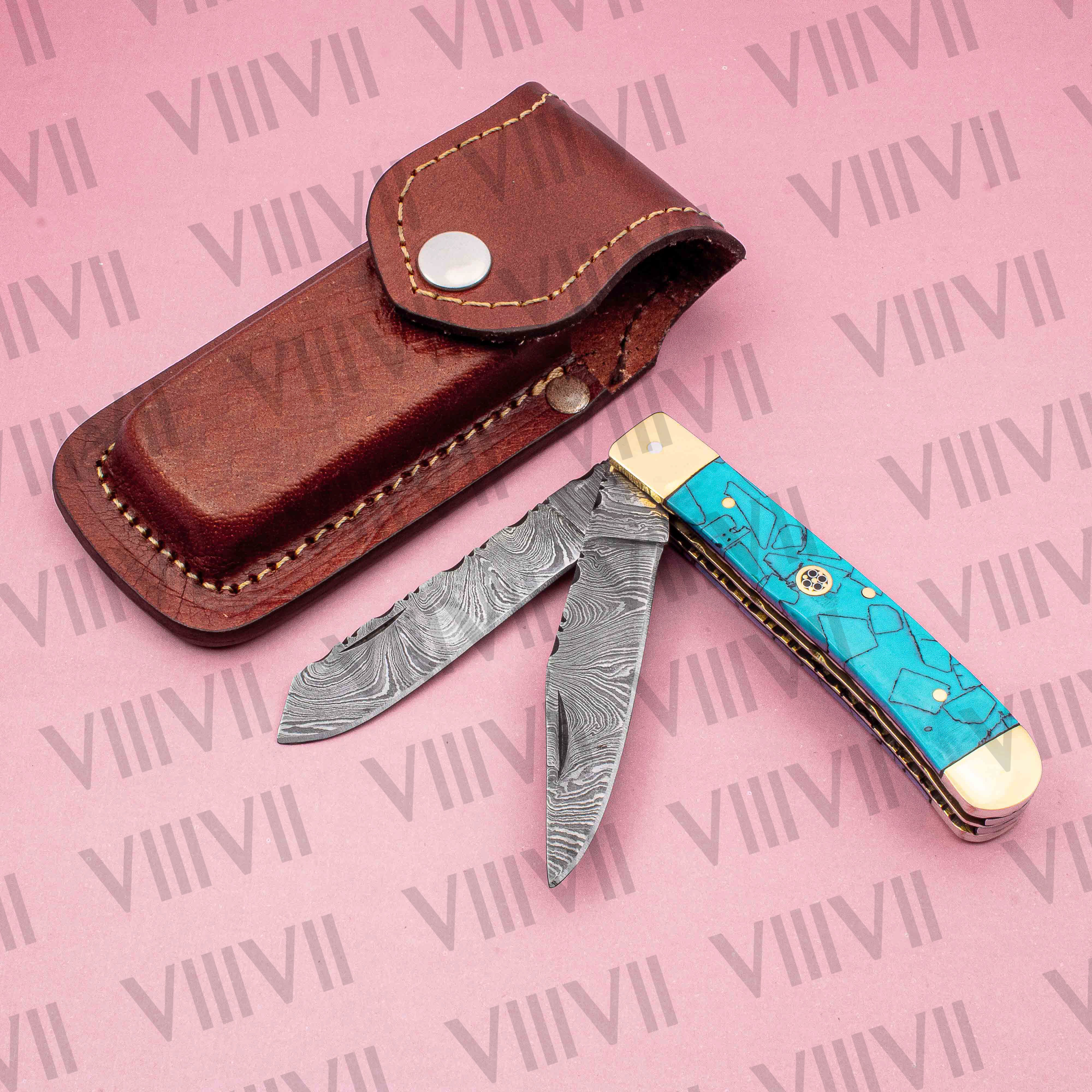 Double Blade Damascus Pocket Knife with Turquoise Resin Handle | Trapper Folding Knife with Clip & Spey Blades – Leather Sheath or Gift Box