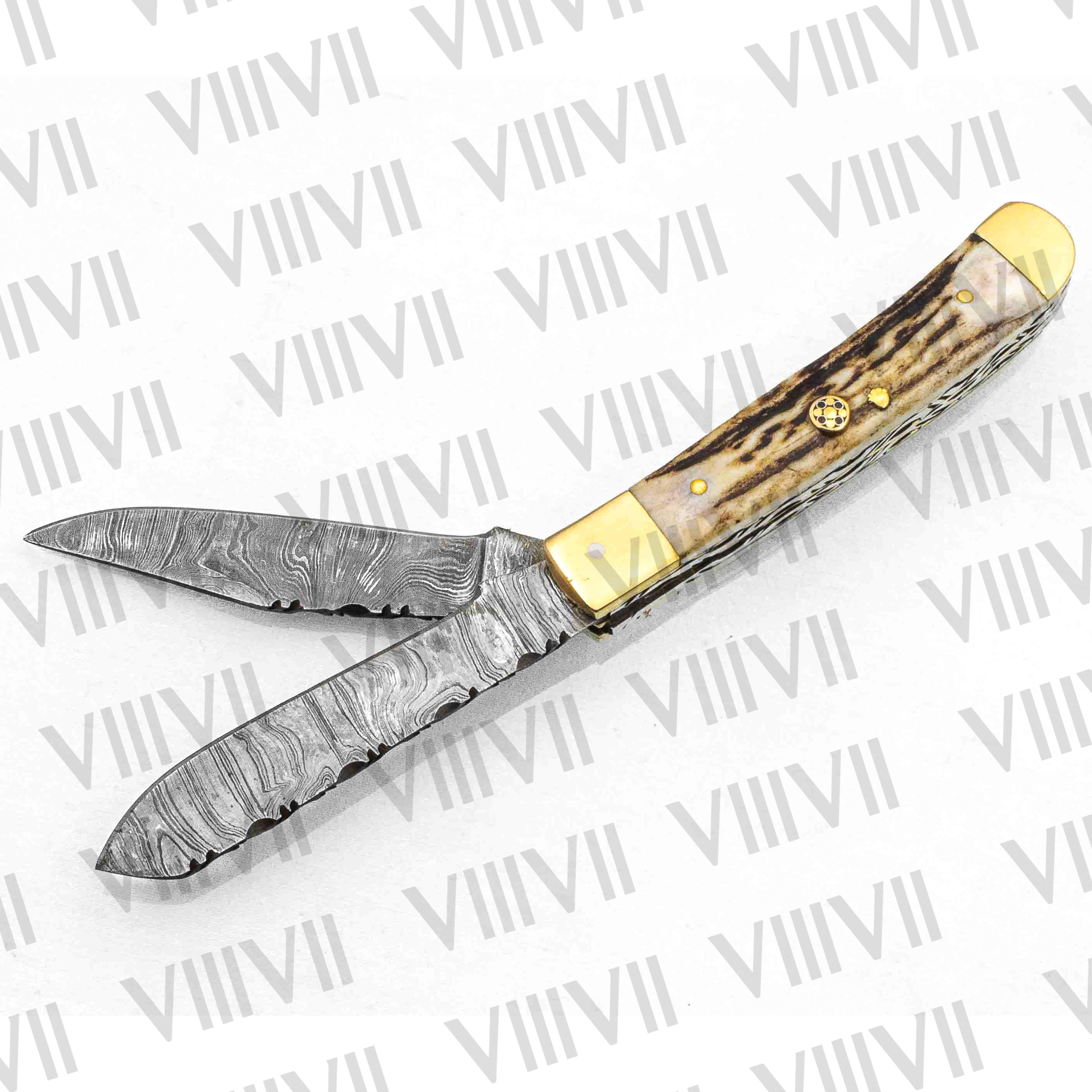 Double Blade Damascus Pocket Knife with Genuine Stag Handle | Trapper Folding Knife with Clip & Spey Blades – Leather Sheath or Gift Box
