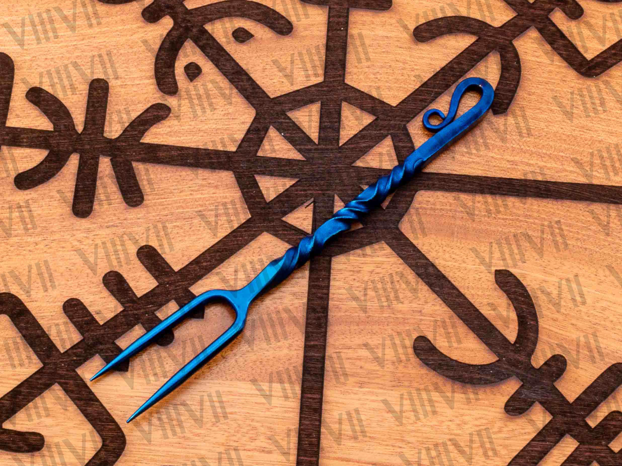 Viking Cutlery set Double twist handle heat treated Blue color and Aniline leather sheath