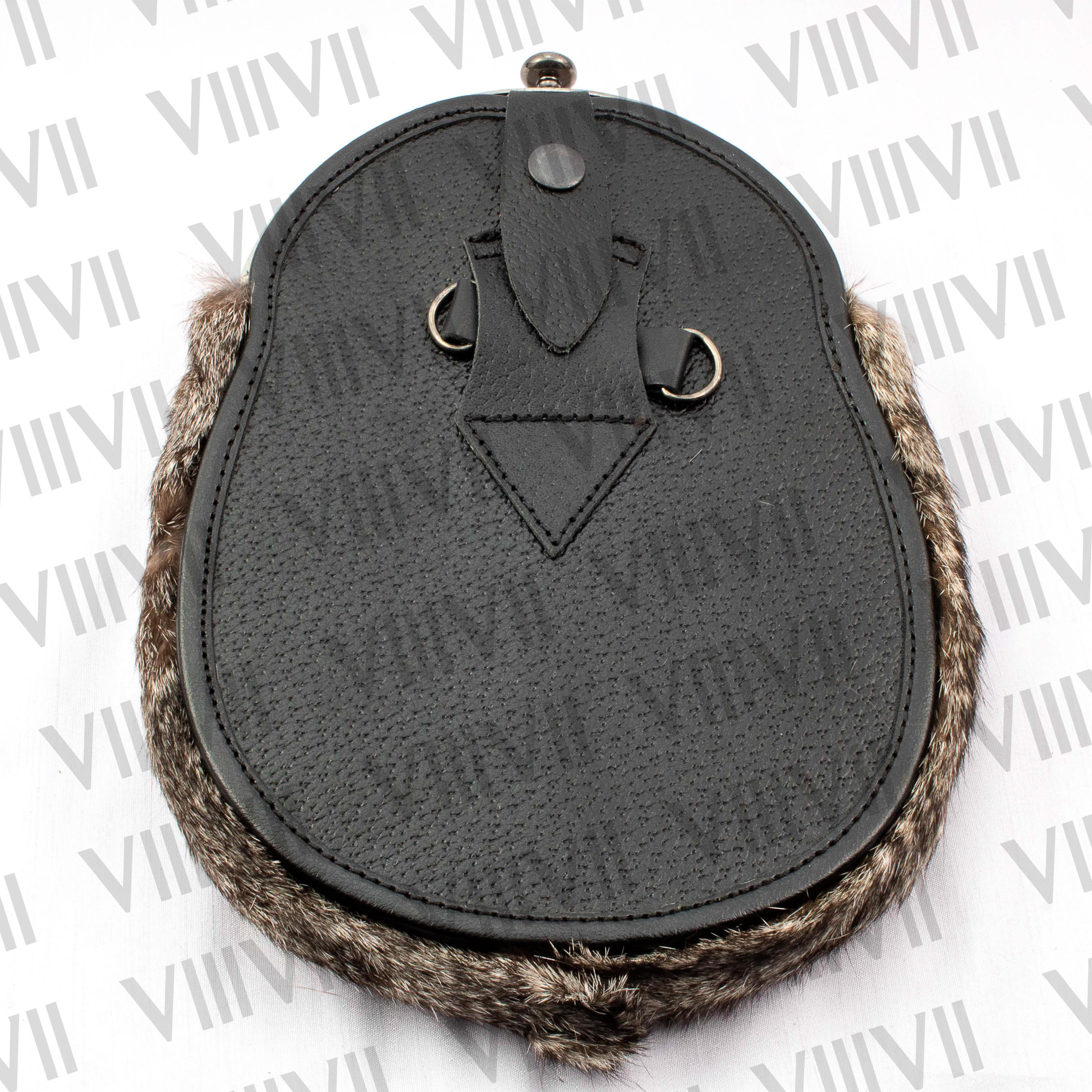 Scottish sporran with Coyote fur sporran genuine pig grain leather