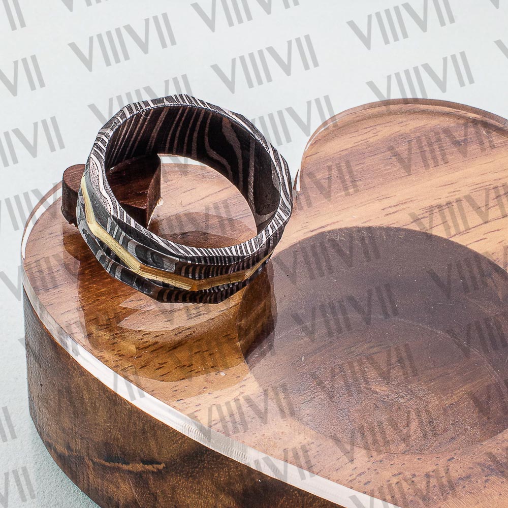 Damascus steel hammered style brass inlay ring with rosewood gift box