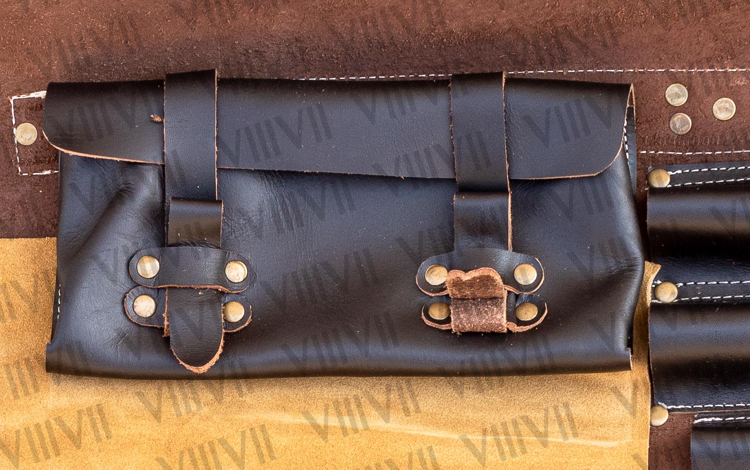 Leather knife roll, chef knife case in genuine leather, easy to carry and light