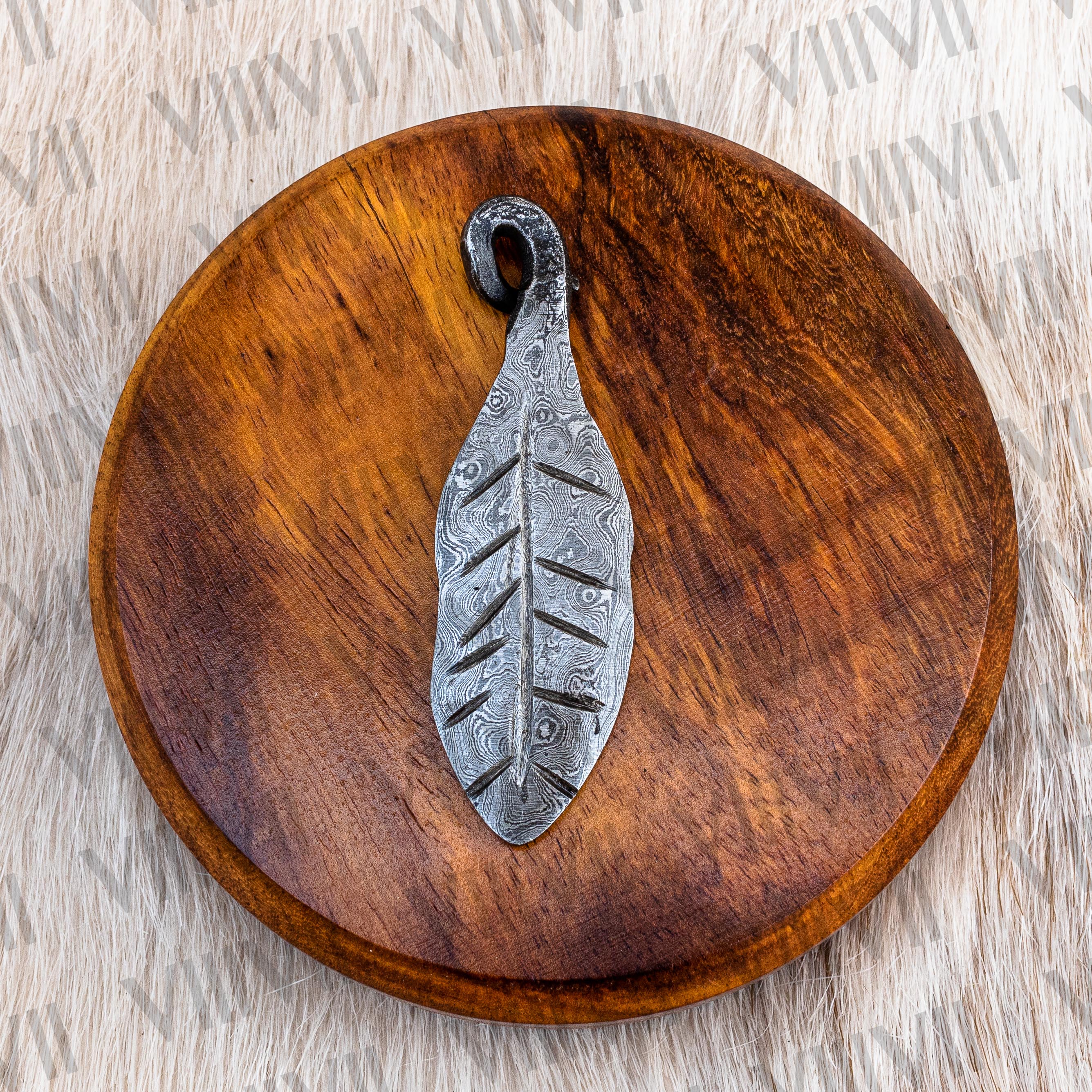 Damascus steel leaf pendant with rosewood gift box