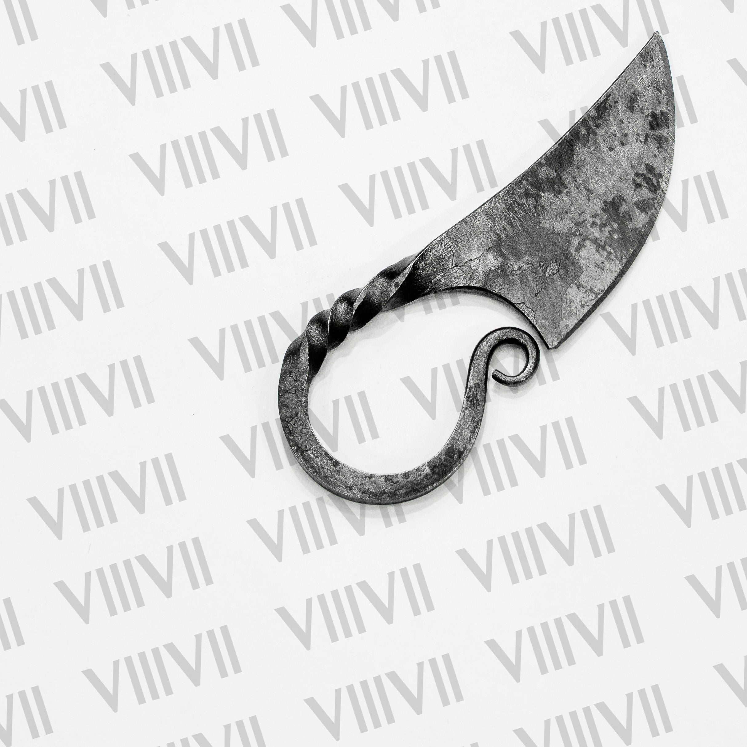 Medieval Neck Knife with Carbon Steel Blade and Genuine Leather Sheath – Perfect for LARP and Reenactments