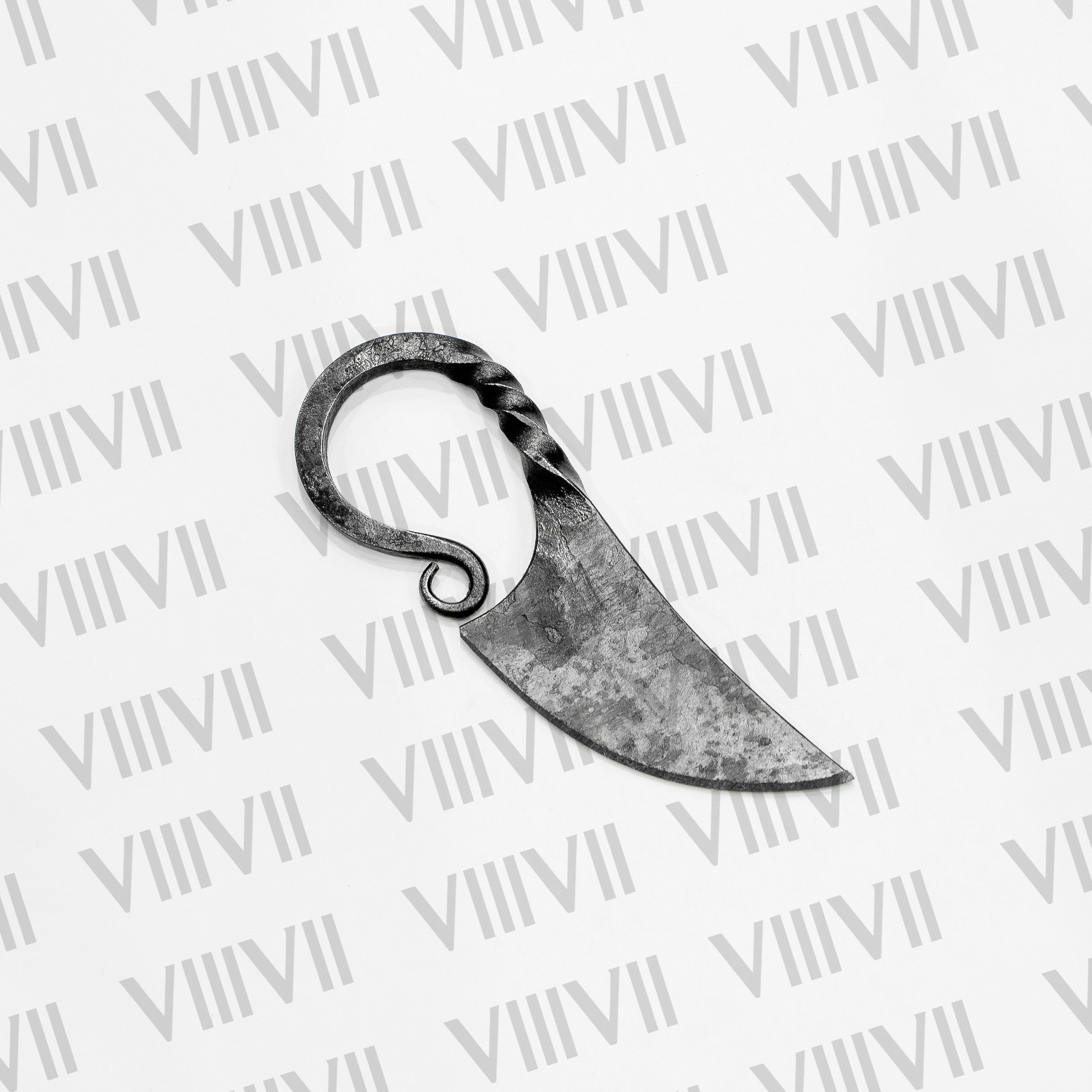 Medieval Neck Knife with Carbon Steel Blade and Genuine Leather Sheath – Perfect for LARP and Reenactments