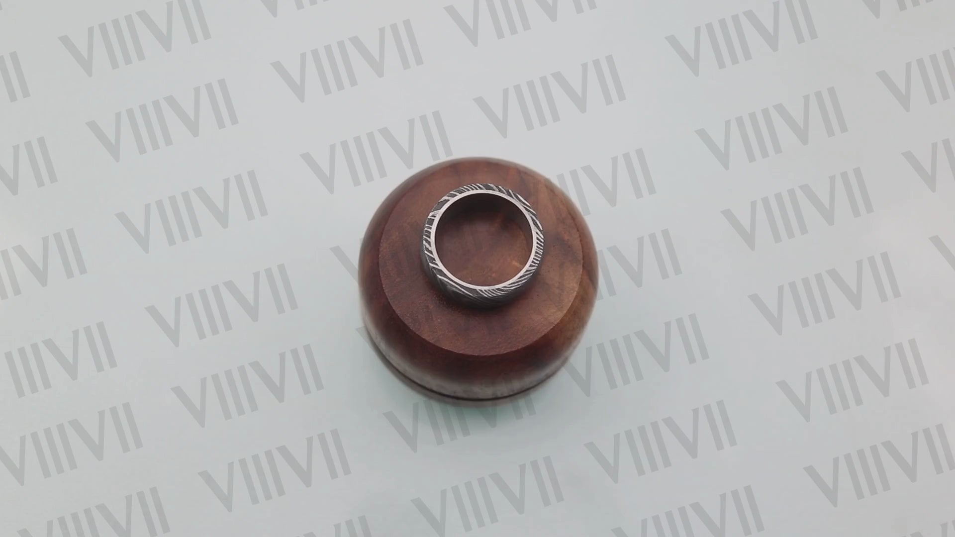 Damascus steel ring with beautiful rosewood gift box